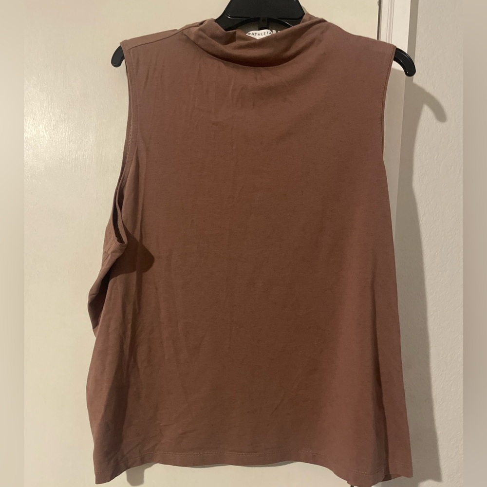 Athleta Outbound Mock Neck Tank Size 2X - Picture 2 of 4